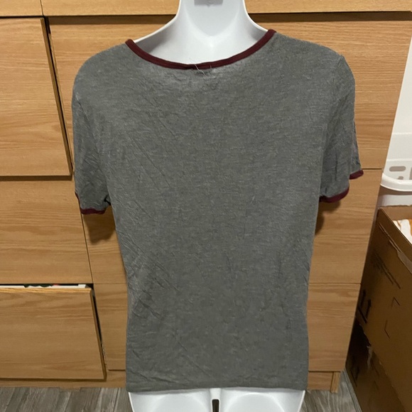 T-shirt - Picture 2 of 2